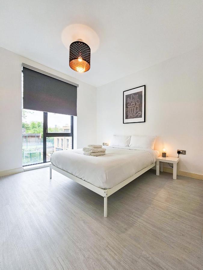 Centrally Located Spacious Flat Near Canary Wharf London Exterior photo