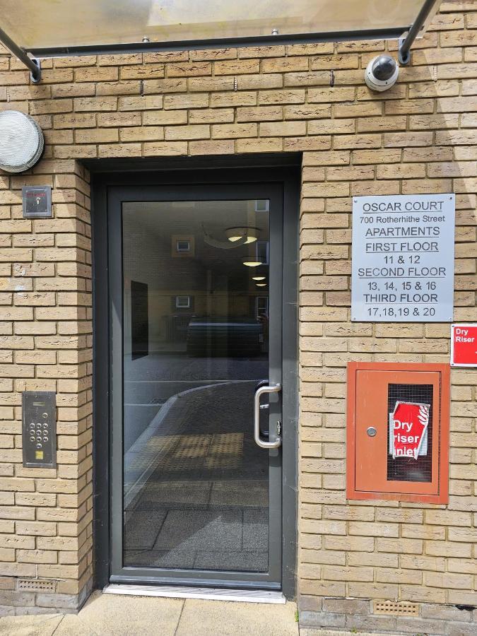 Centrally Located Spacious Flat Near Canary Wharf London Exterior photo